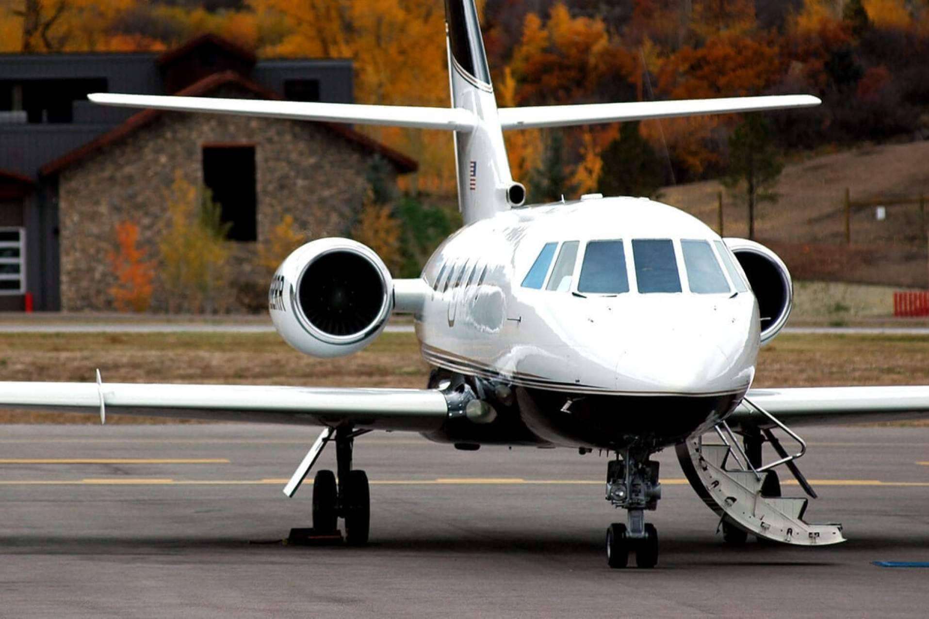 Aerolínea Santander y las principales ventajas de contratar un vuelo privado