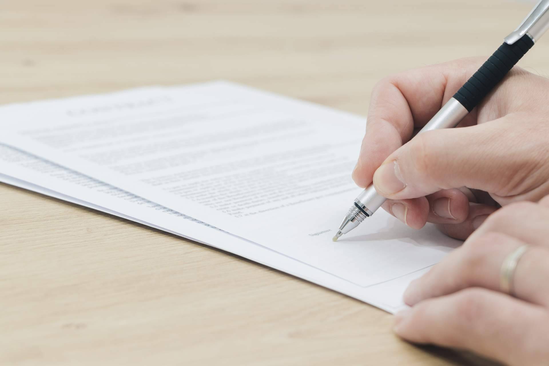 ¿Cómo actuar en casos de incumplimiento contractual? Grupo Legal Gebeloff