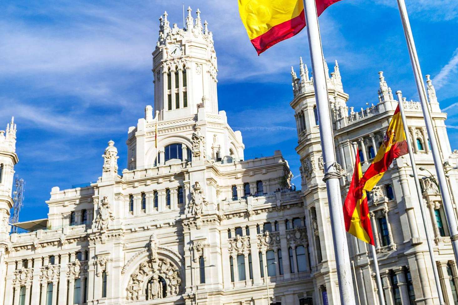 Cómo conseguir la residencia legal en España, por GLC Abogados