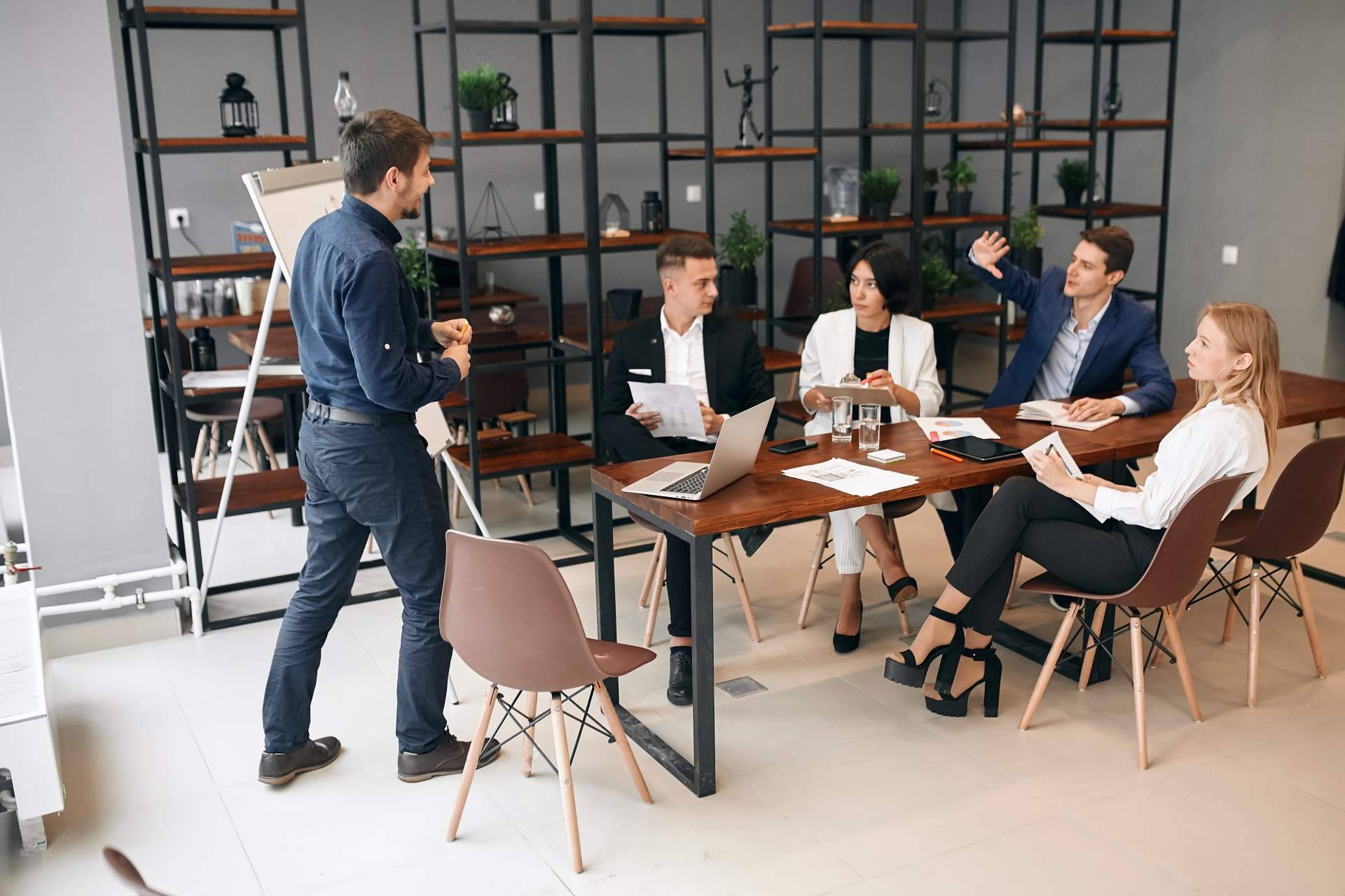 Hirint potencia la selección por competencias para optimizar procesos de contratación en empresas